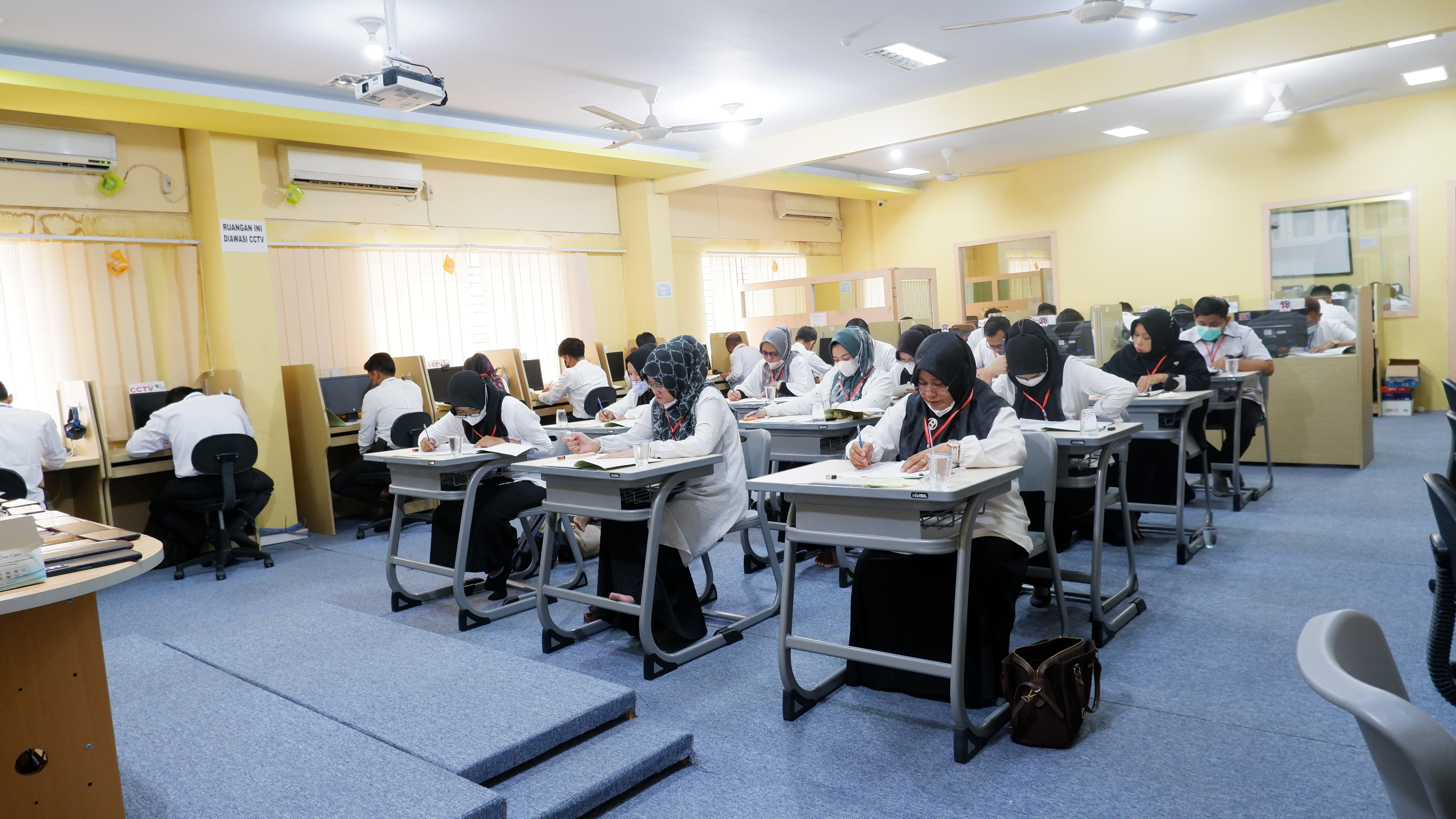 Sekolah Pascasarjana Unilak Gelar Tes TOEFL dan TPA bagi Mahasiswa/i Semester Ganjil T.A. 2022/2023