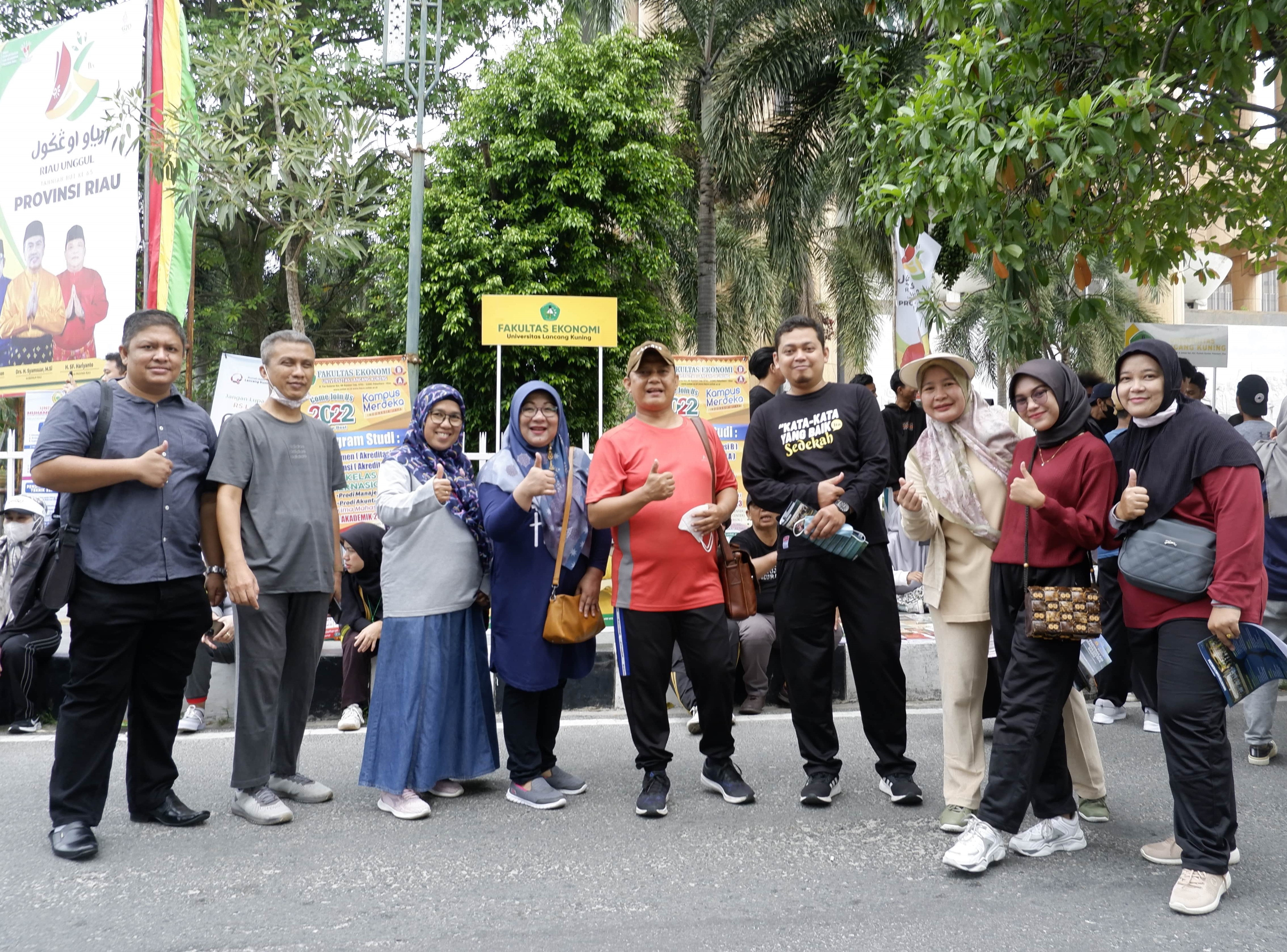 Sosialisasi Sekolah Pascasarjana Unilak di Car Free Day