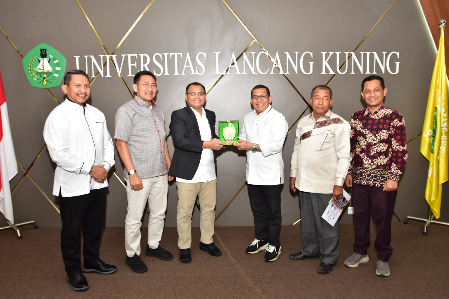 Unilak dan PMRI Tandatangani MoU, Wujudkan 1000 Doktor bagi Warga Riau